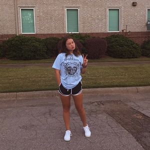 Meet your Posher, Ashlin